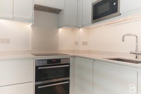 3 bedroom apartment to rent, Kintyre Court, Streatham Hill