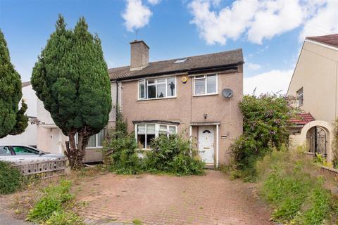 3 bedroom semi-detached house for sale, Mercian Way, Cippenham