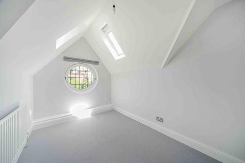 2 bedroom flat for sale, Tudor Close, Belsize Park, London, NW3