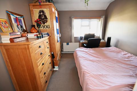 29 Trelawney Avenue, Slough, SL3 8RH