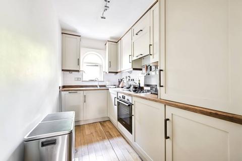 2 bedroom flat to rent, Chancellors Wharf, Hammersmith, London, W6