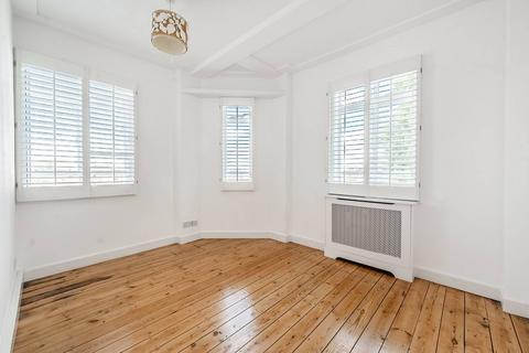 3 bedroom flat to rent, Cheltenham Terrace, Chelsea, London, SW3