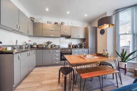 37a Chester Road, London, N19 5DF