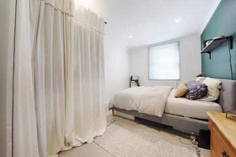 37a Chester Road, London, N19 5DF