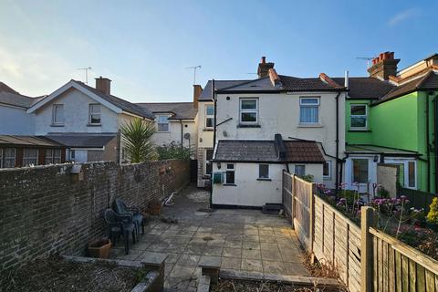 2 bedroom end of terrace house for sale, Mill Road, Deal CT14