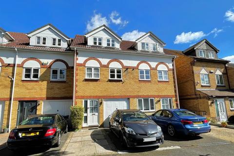 3 bedroom terraced house for sale, Oakmead Place, Mitcham CR4