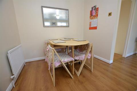 3 bedroom terraced house for sale, Oakmead Place, Mitcham CR4