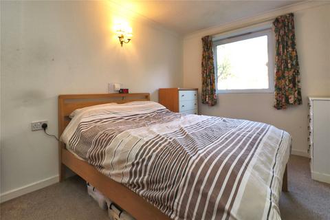 1 bedroom retirement property for sale, Homeworth House, Woking GU22