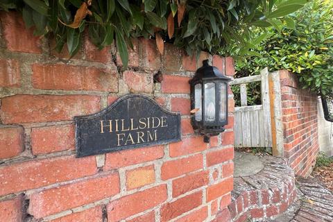 4 bedroom link detached house to rent, HILLSIDE FARMHOUSE, GRIMSTON