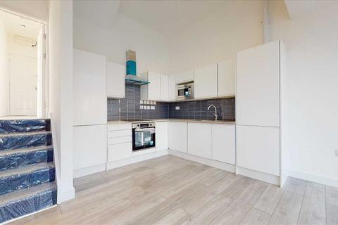 2 bedroom flat to rent, London N12