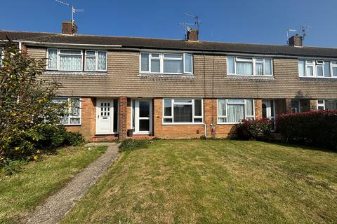 3 bedroom terraced house to rent, Cedar Close, Worthing, BN13