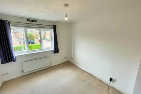 2 bedroom semi-detached house to rent, Steeple Close, Tattenhoe