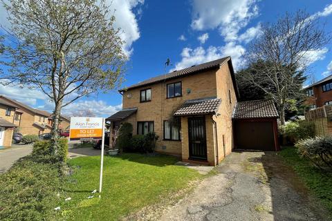 2 bedroom semi-detached house to rent, Orne Gardens, Bolbeck Park