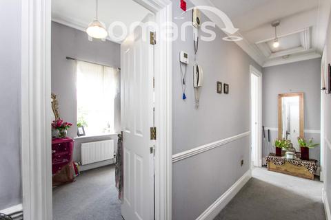 2 bedroom apartment to rent, Pembroke Gate, Pembroke Road