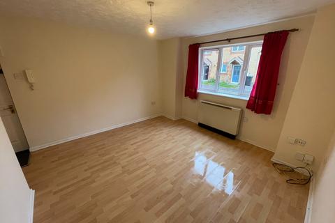 1 bedroom apartment to rent, Lovely One bedroom flat Simpson Close