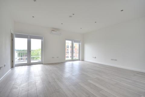 2 bedroom apartment to rent, Pembroke House, Ruislip HA4 8NQ