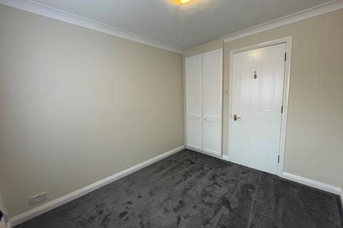 2 bedroom flat to rent, York Road, Camberley