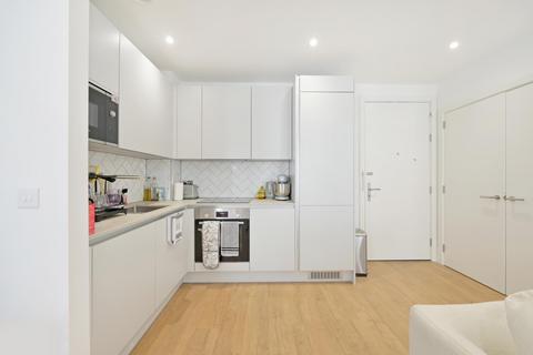 Studio for sale, Peppercorn Court, 18 Blair Street, E14