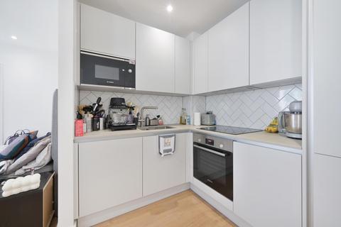 Studio for sale, Peppercorn Court, 18 Blair Street, E14