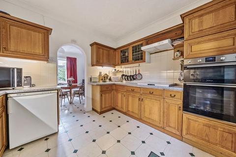 4 bedroom property for sale, Powder Mill Lane, Tunbridge Wells