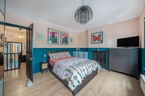 89 Park Road, Caterham, CR3 5TD