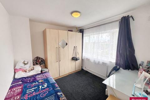 31a Grange Avenue, East Barnet, Barnet, EN4 8NJ