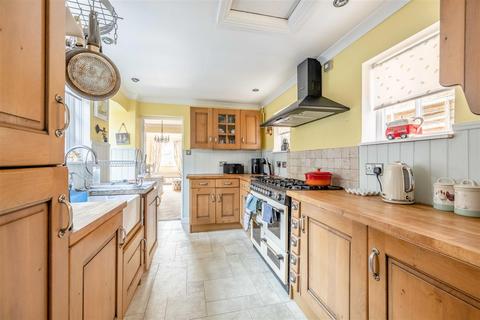 2 bedroom semi-detached house for sale, Forest Road, Binfield