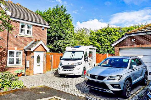 2 bedroom semi-detached house for sale, The Ridgeway, SEDGLEY, DY3 3UH