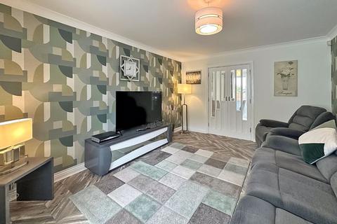 3 bedroom detached house for sale, Hilton Road, New Invention, Willenhall