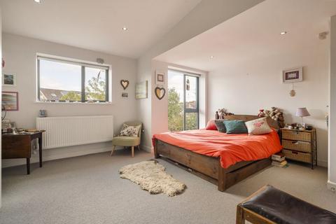 4 bedroom mews for sale, Chanin Mews, Willesden Green, London NW2