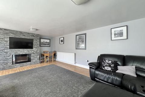 4 bedroom end of terrace house for sale, Landswood Close, Kingstanding, Birmingham, B44 0LF