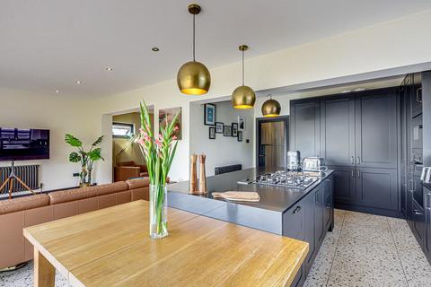 3 bedroom detached bungalow for sale, Tattersall Gardens, Leigh-on-sea, SS9