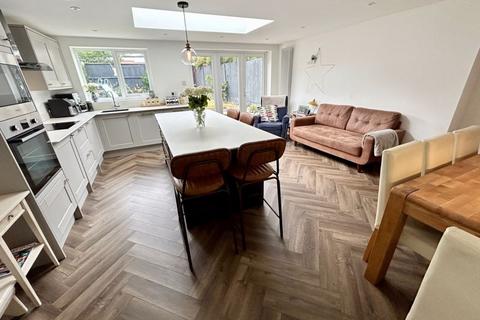 180 Coles Lane, Sutton Coldfield, B72 1NS