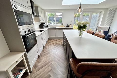 180 Coles Lane, Sutton Coldfield, B72 1NS