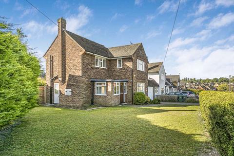 3 bedroom detached house for sale, Norwood Road, Effingham