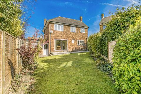 3 bedroom detached house for sale, Norwood Road, Effingham