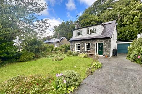 3 bedroom cottage for sale, Valley Road, Llanfairfechan