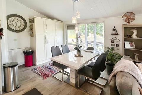 2 bedroom lodge for sale, Wentworth Drive, Tydd St Giles, Wisbech, Cambridgeshire, PE13 5NZ