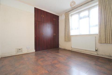 1 bedroom maisonette for sale, Elmfield Court, Round Green, Luton, Bedfordshire, LU2 0PX