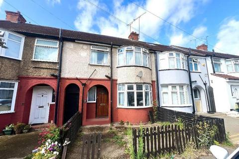 3 bedroom terraced house for sale, Chester Avenue, Challney, Luton, Bedfordshire, LU4 9SQ