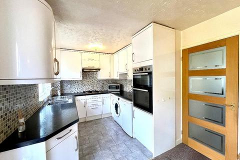 3 bedroom semi-detached house for sale, Corinium Gardens, Luton, Bedfordshire, LU3 4DB