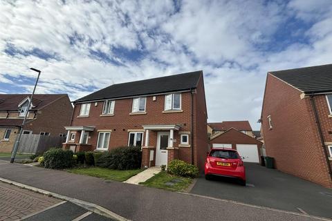 3 bedroom house to rent, Watkin Drive, Loughborough