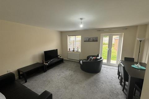 3 bedroom house to rent, Watkin Drive, Loughborough