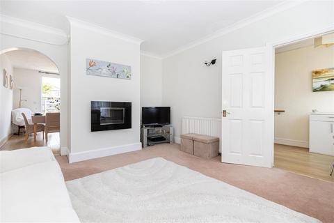 42 Burleigh Road, Southbourne, Bournemouth, BH6 5DZ