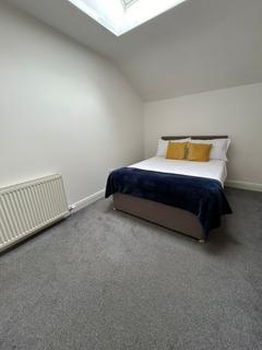 4 bedroom parking to rent, Union Street, City Centre DD1