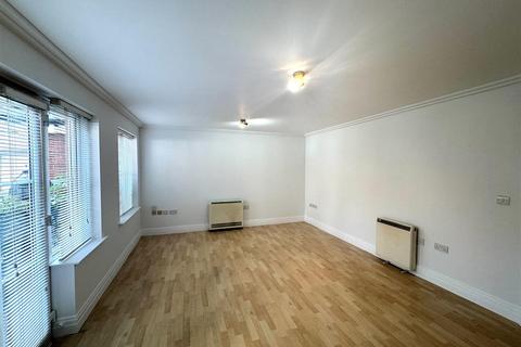 1 bedroom apartment to rent, Bloomsbury Close, Mill Hill, NW7