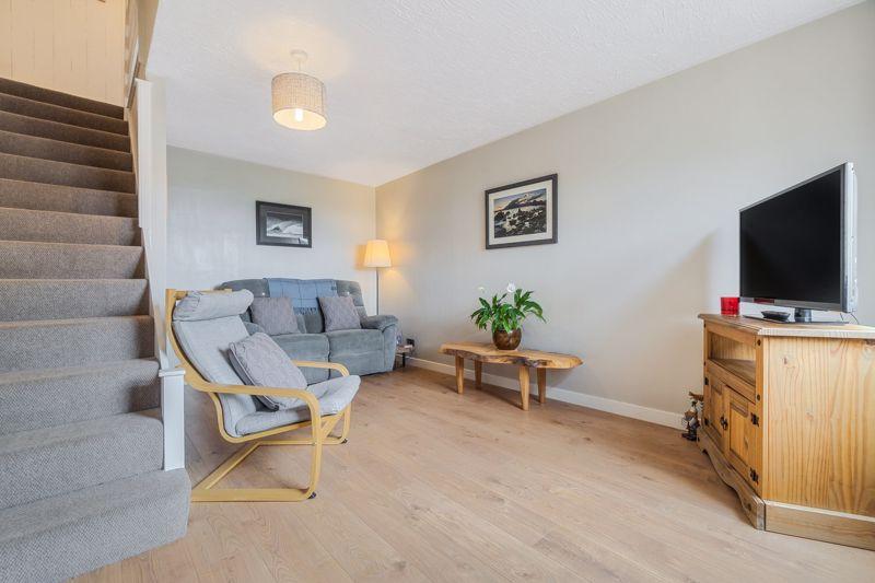 65 Kirkmuir Drive, Stewarton, KA3 3HP 2 bed terraced house for sale £