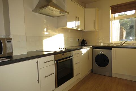 3 bedroom house to rent, Moor View Road, Sheffield, South Yorkshire, UK, S8