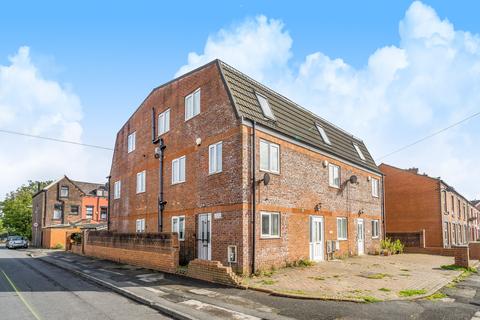 5 bedroom terraced house for sale, Roxalina Street, Bolton, BL3