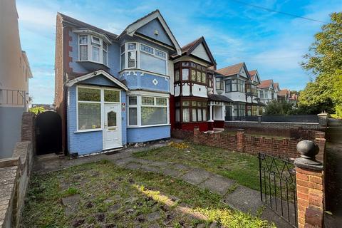 4 bedroom semi-detached house for sale, Woodford Avenue, Ilford IG4